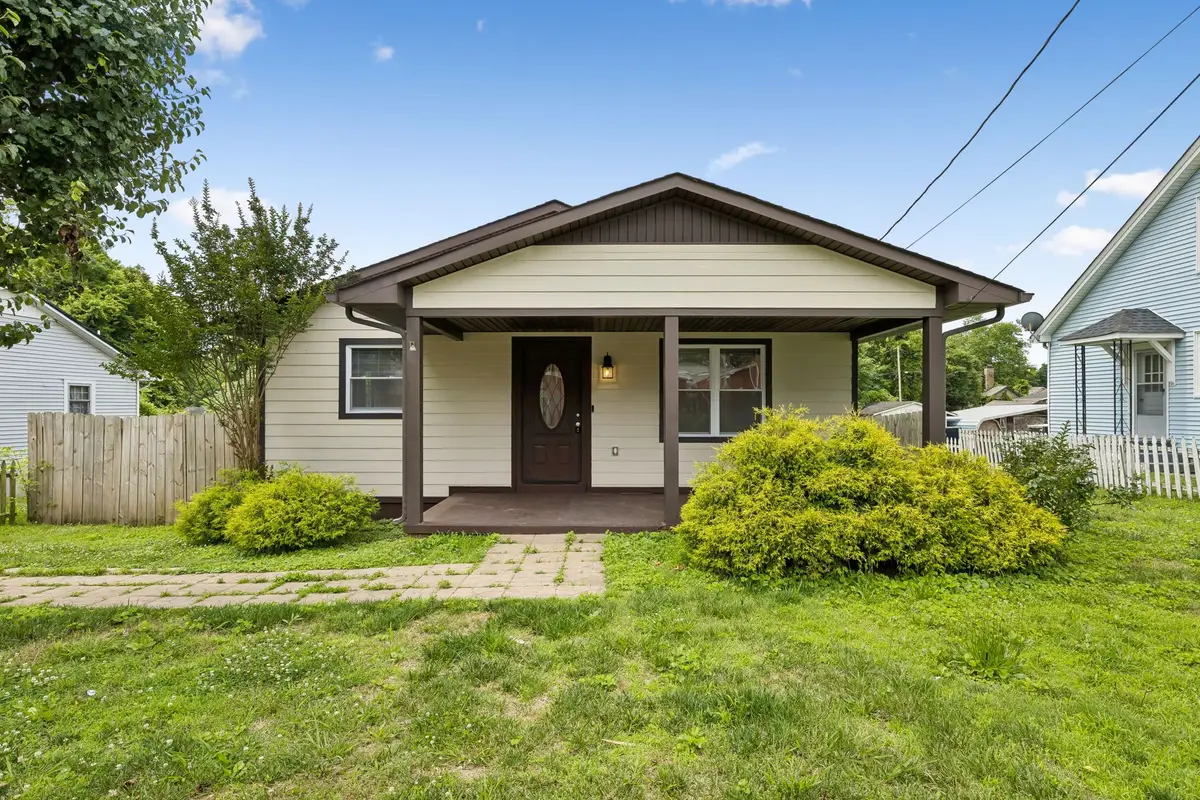 106 Jordan Ave, Mount Pleasant, TN 38474 - #1