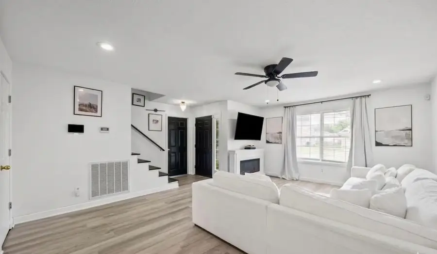 909 Wing Tip Cir, Hopkinsville, KY 42240 - #2