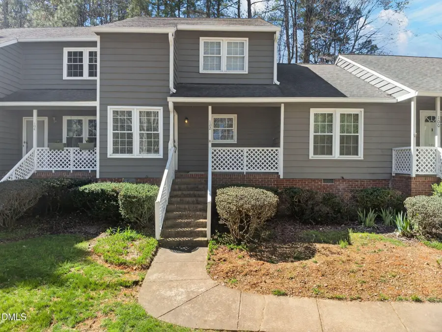 102 Lake Hollow Cir, Cary, NC 27513 - #2