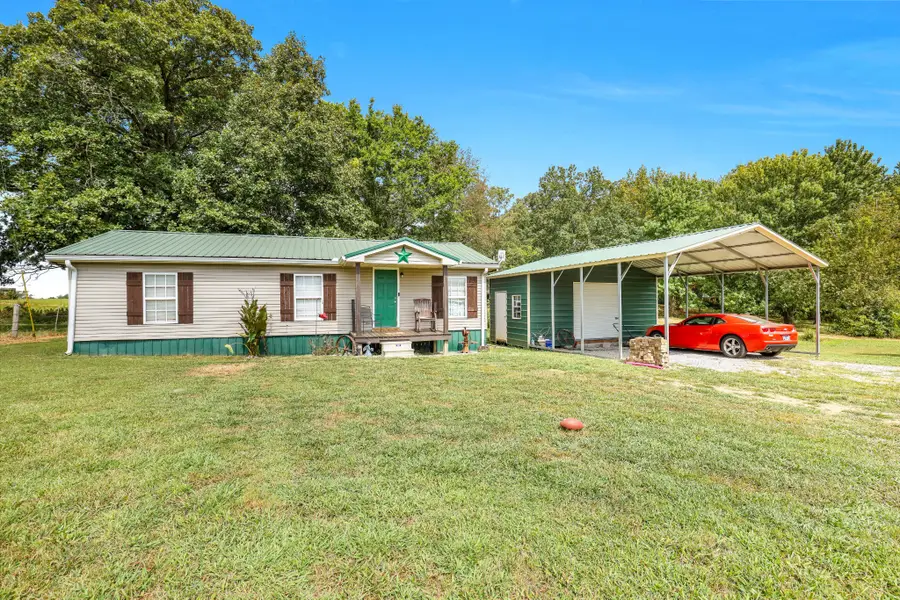 6016 Highland Rd, Orlinda, TN 37141 - #2