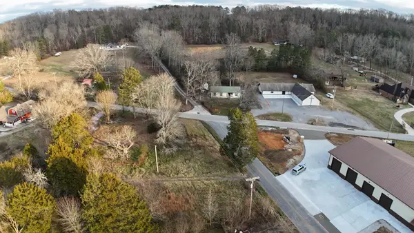 1585 E Reed Road, La Fayette, GA 30728
