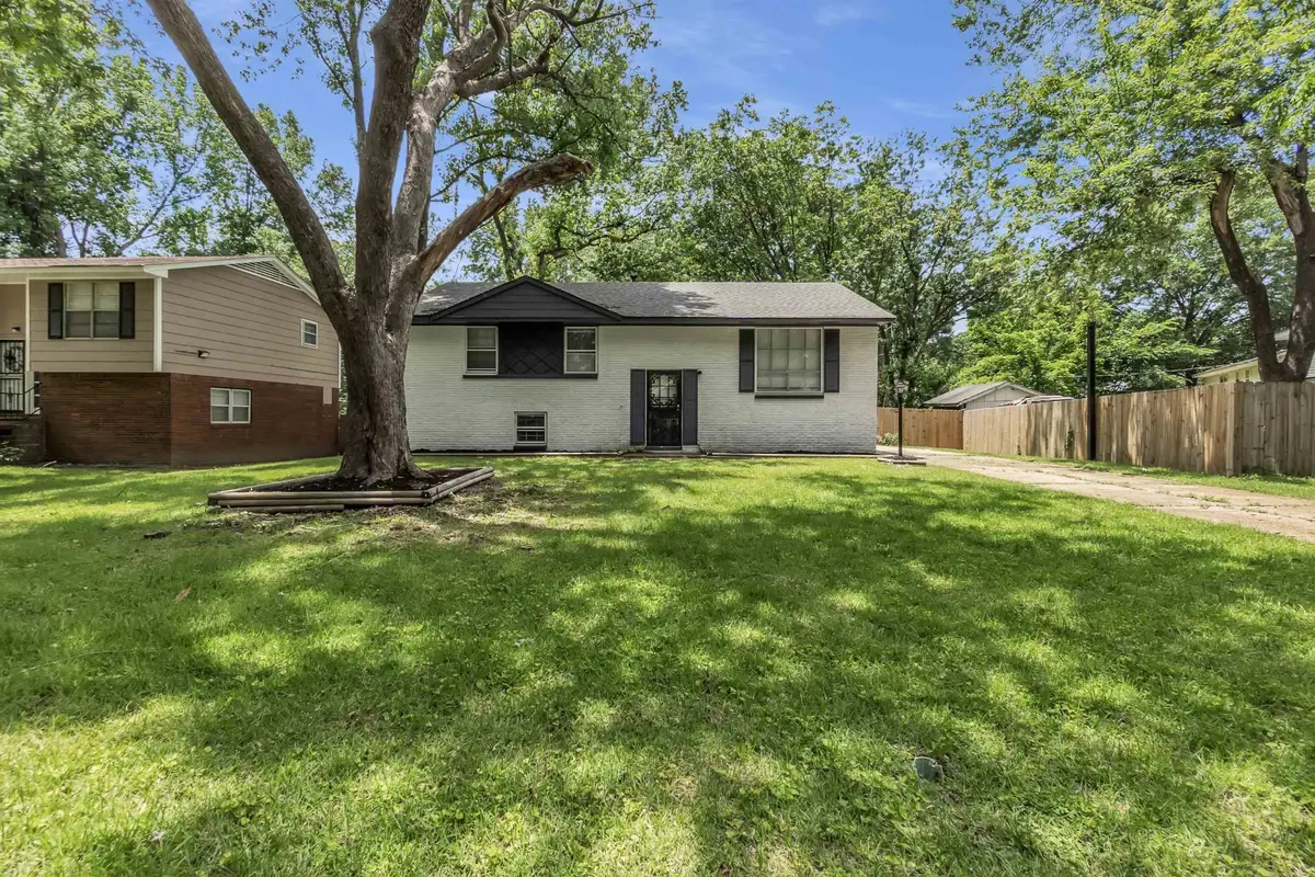 3263 Glen Logan Dr, Memphis, TN 38134 - #1