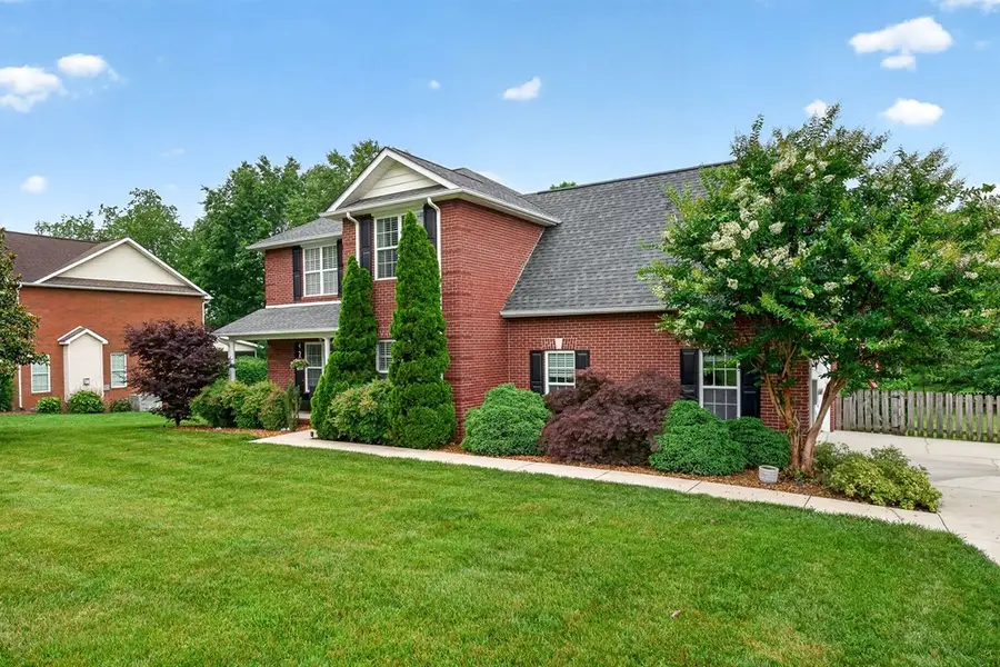 3440 Plantation Dr, Cookeville, TN 38506 - #2