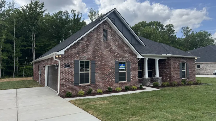 8709 Turnbull Dr, Pleasant View, TN 37146 - #3