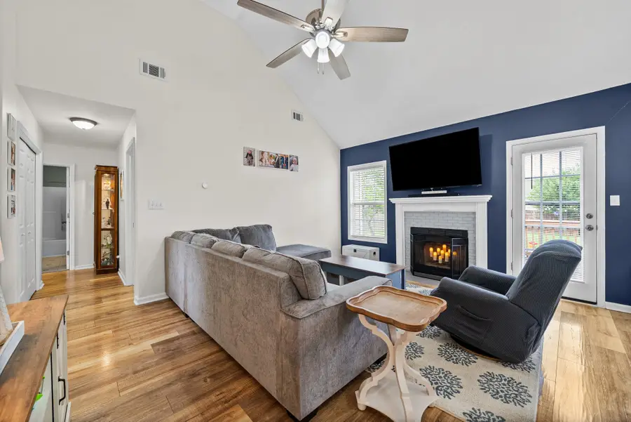 3755 Cindy Jo Dr N, Clarksville, TN 37040 - #3