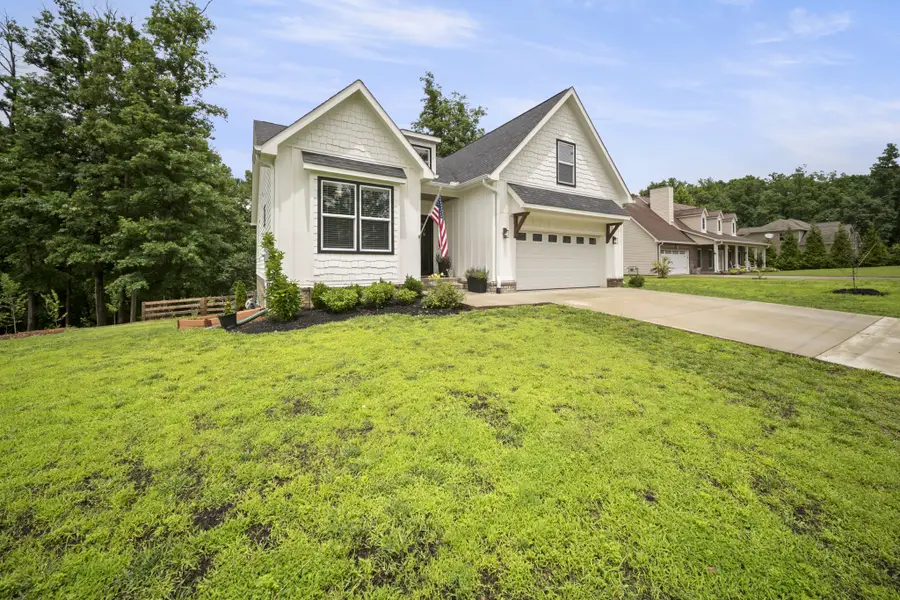 212 Cherokee Dr, White Bluff, TN 37187 - #2