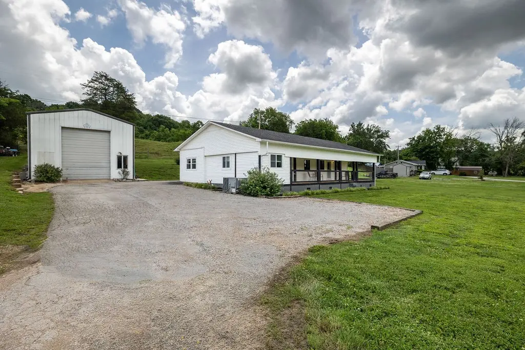 5492 Columbia Hwy, Pulaski, TN 38478 - #1