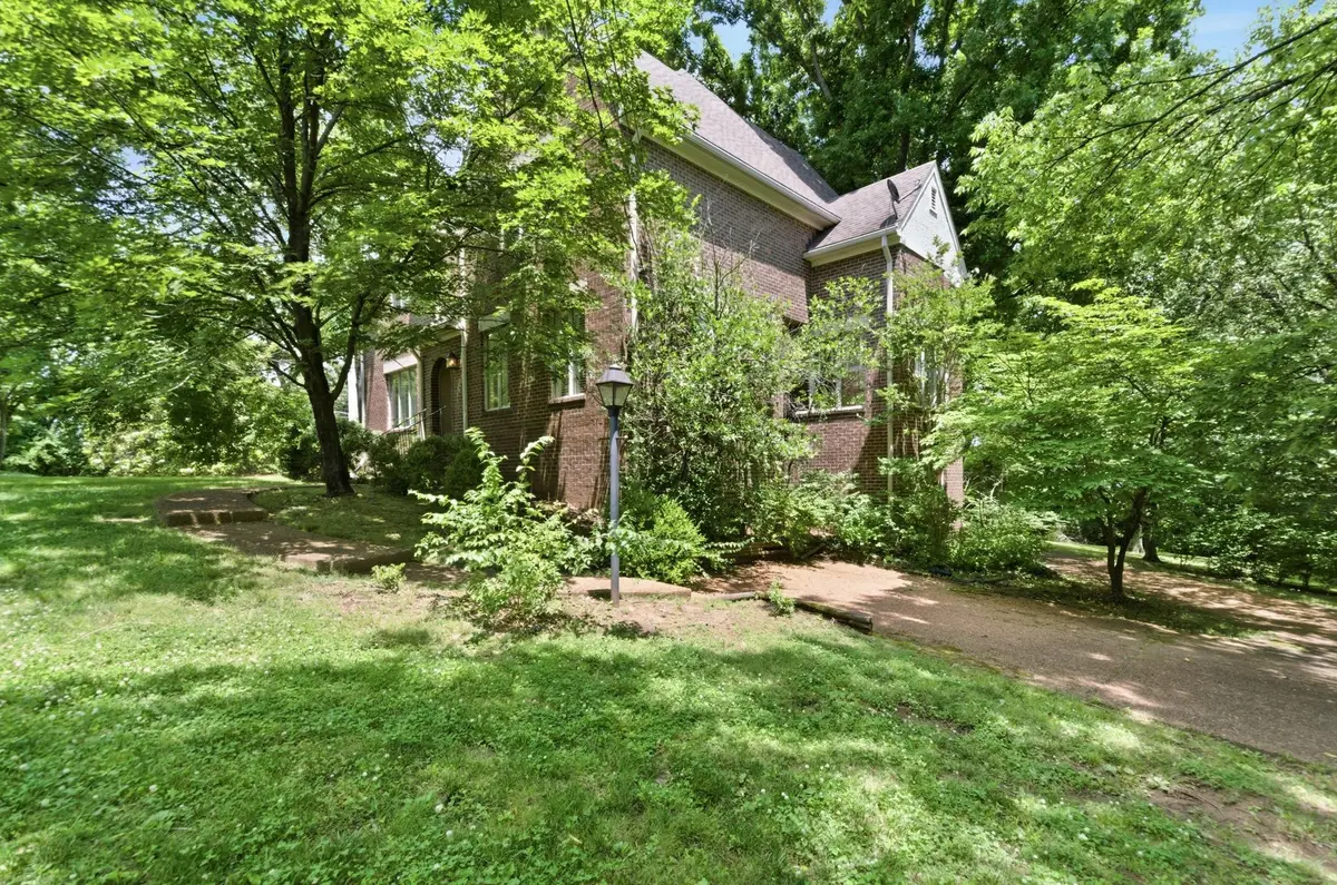 3510 Stokesmont Rd, Nashville, TN 37215 - #1