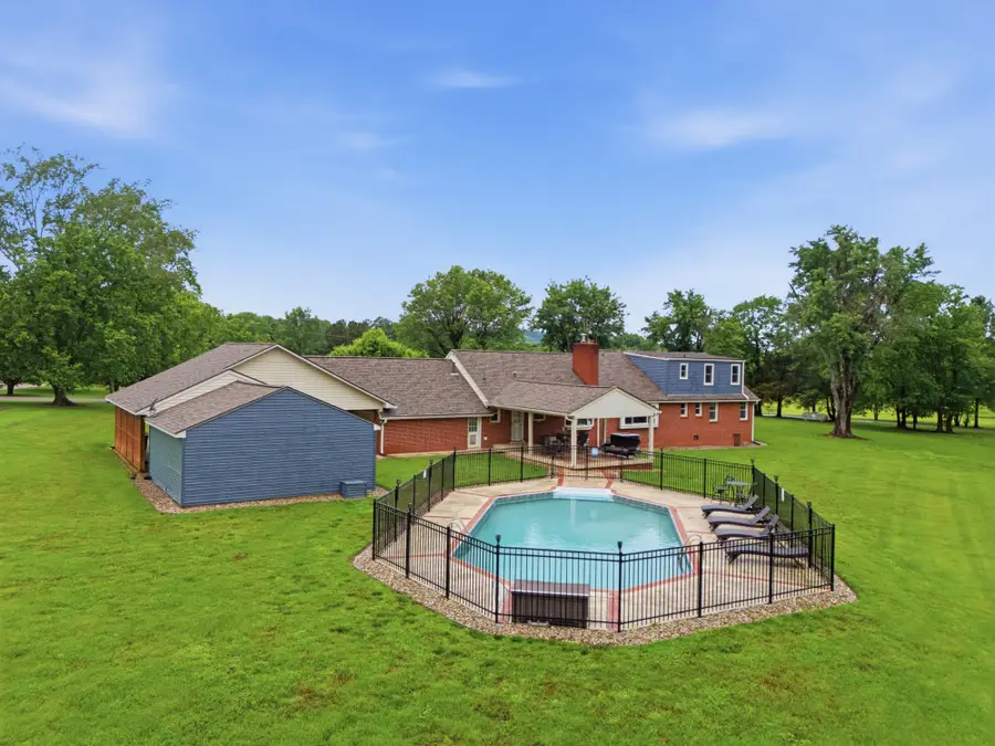 1108 Lakeview Dr, Ashland City, TN 37015 - #3