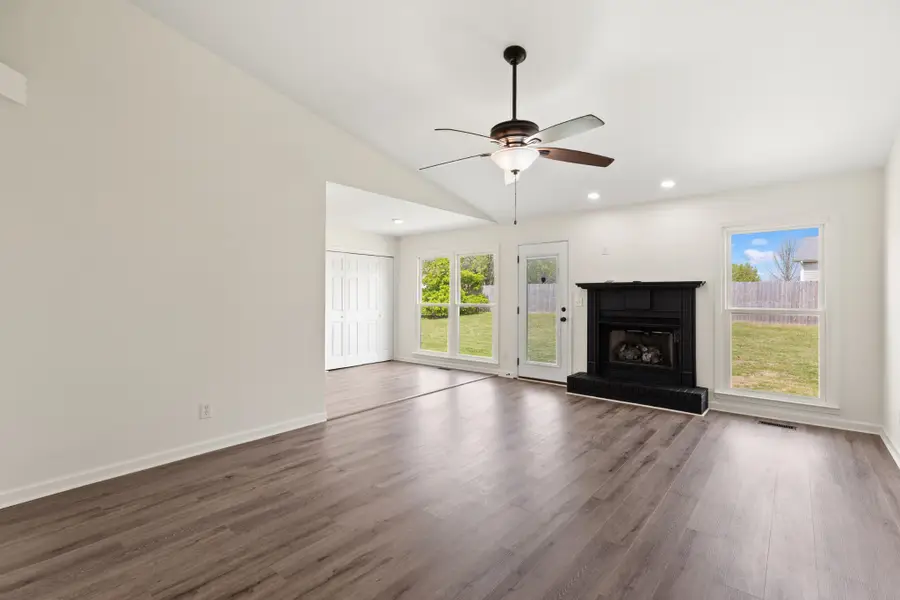 3105 Larson Ln, Clarksville, TN 37043 - #3