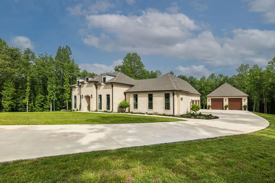 755 Cotton Ln, Leoma, TN 38468 - #2