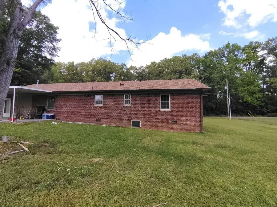 120 Barker Dr, Savannah, TN 38372 - #2