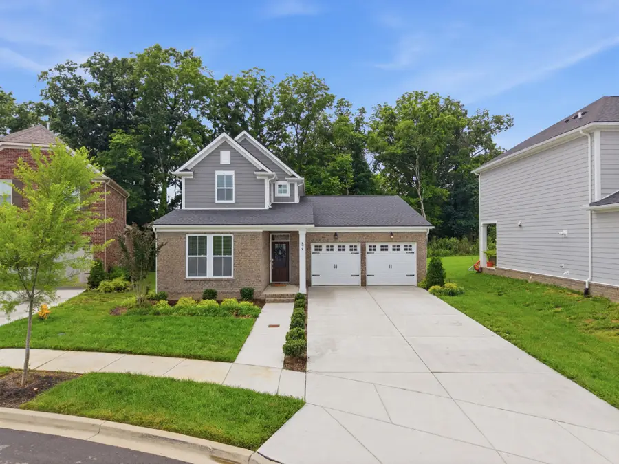 878 Nightingale Ave, Hendersonville, TN 37075 - #2