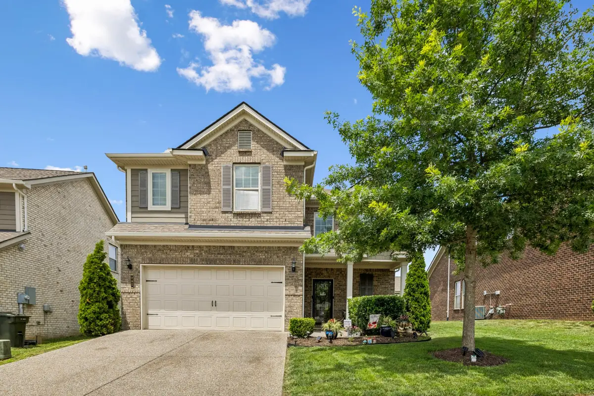 207 Hempstead Ct, Gallatin, TN 37066 - #1