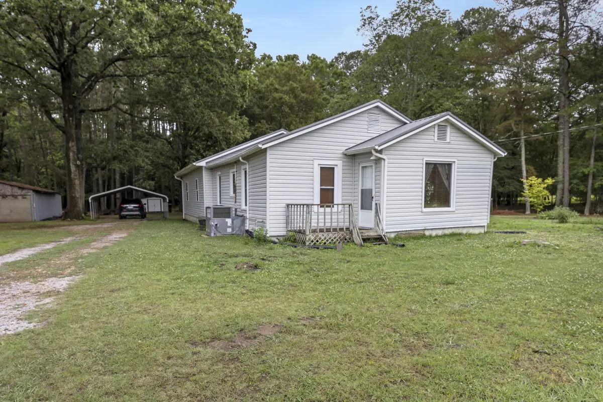 8988 Old Tullahoma Rd, Estill Springs, TN 37330 - #1