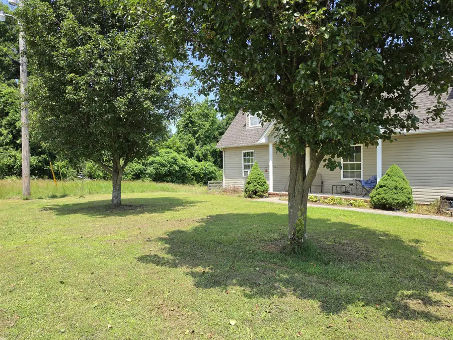 202 Ridgewood Ln, Shelbyville, TN 37160 - #2