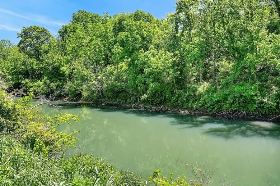 301 Everett St W, Sparta, TN 38583 - #3