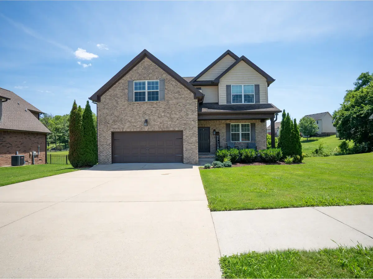 224 Hickory Pointe Dr, Lebanon, TN 37087 - #1