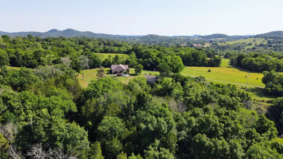 335 Hankins Ln, Hartsville, TN 37074 - #3