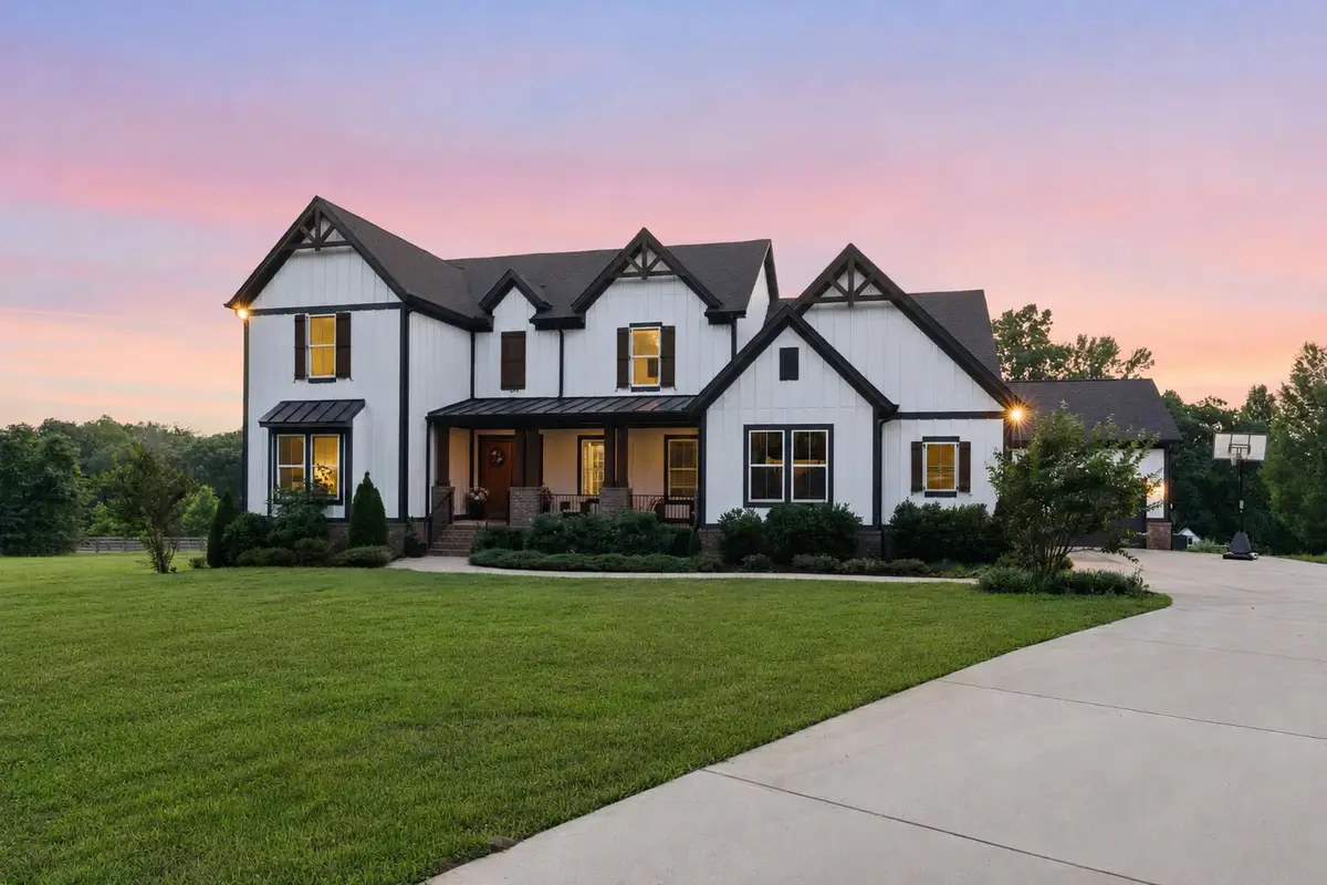 7958 Daugherty Capley Rd, Primm Springs, TN 38476 - #1