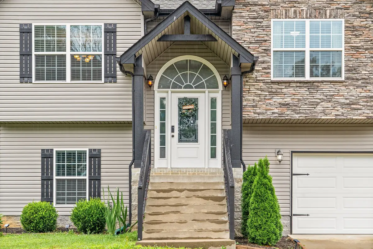 130 Sycamore Hill Dr, Clarksville, TN 37042 - #1