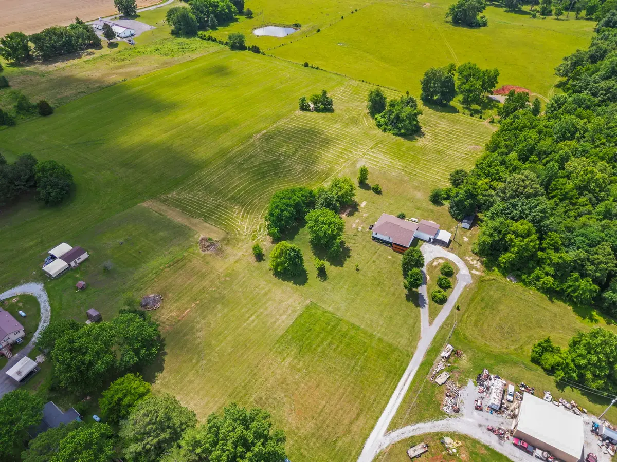 4919 Pulliam Hardaway Rd, Springfield, TN 37172 - #1