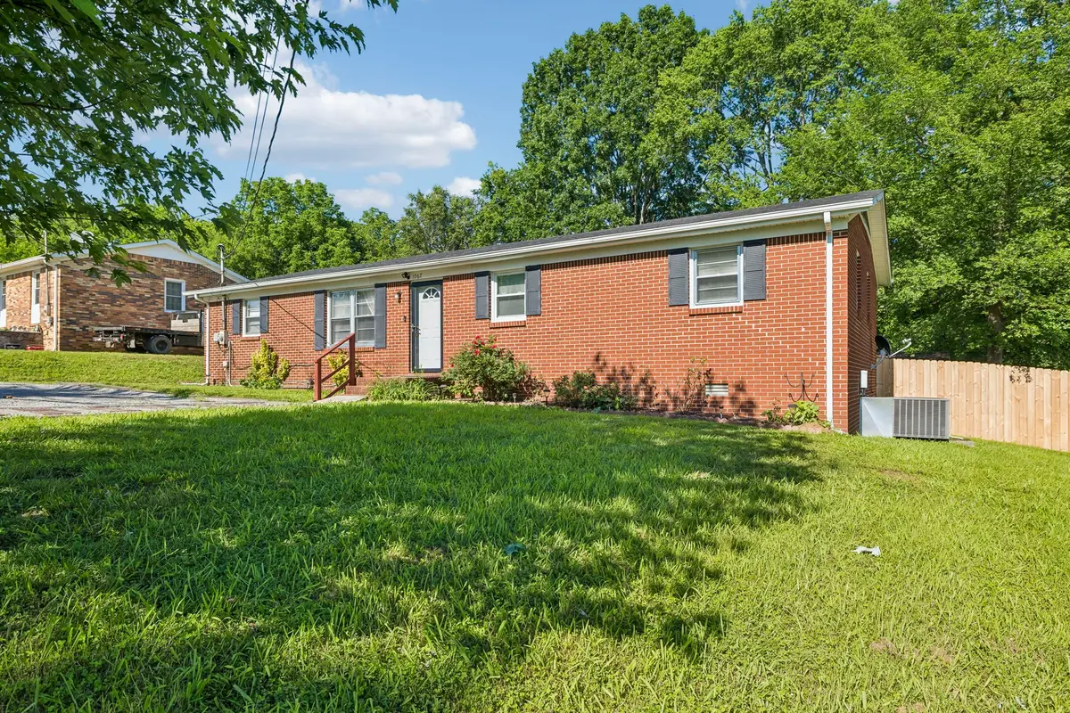 1067 Murrey St, Lewisburg, TN 37091 - #1
