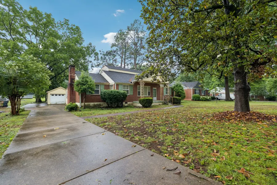 249 Fairway Dr, Nashville, TN 37214 - #2