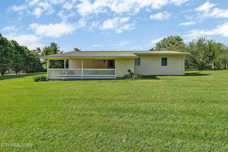 1019 Lincoln Rd, Jamestown, TN 38556 - #2