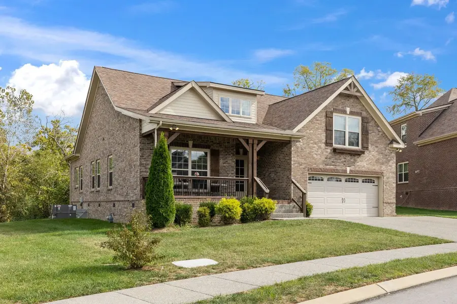 6027 Spade Dr, Spring Hill, TN 37174 - #2