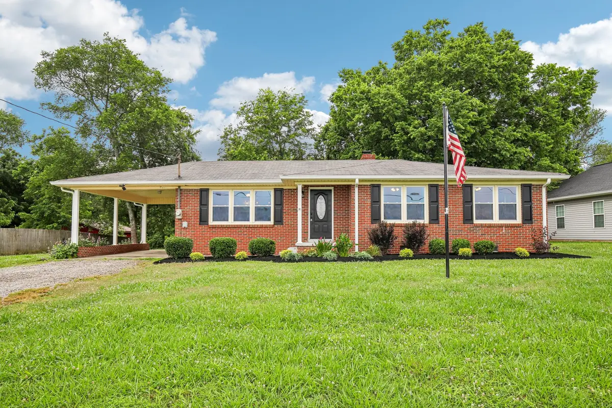 417 Central Ave, Chapel Hill, TN 37034 - #1
