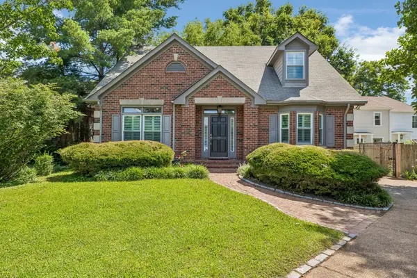 230 Harding Pl, Nashville, TN 37205