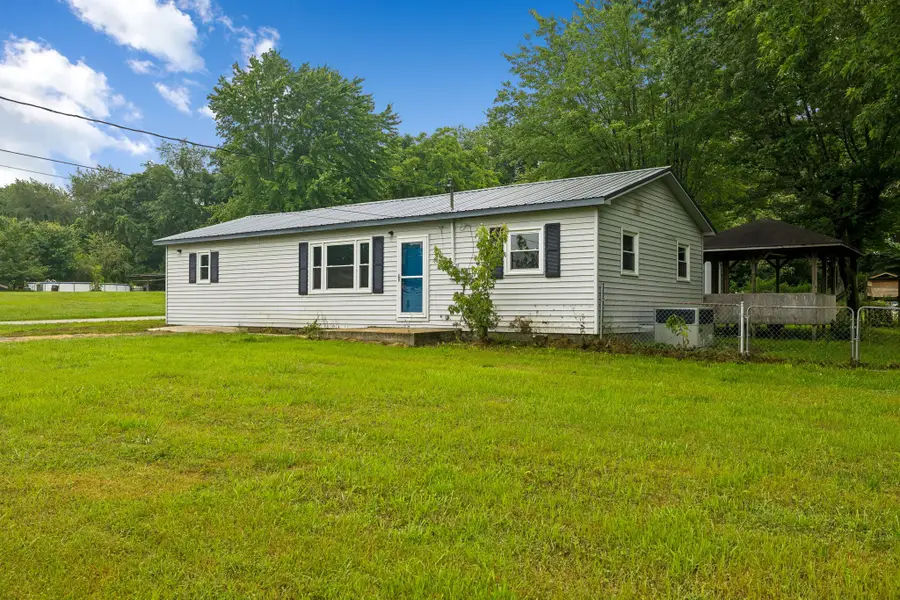 551 W 1st St, Hillsboro, TN 37342 - #2