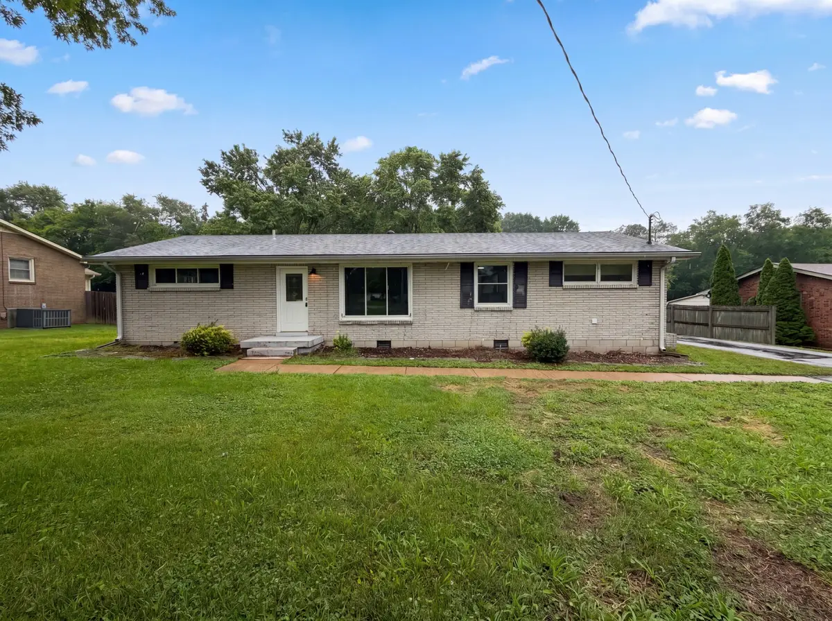 211 Isaac Dr, Goodlettsville, TN 37072 - #1