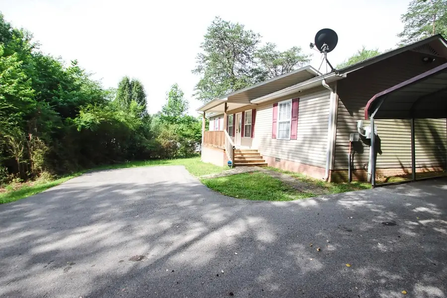 2464 Mcminnville Hwy, Sparta, TN 38583 - #3