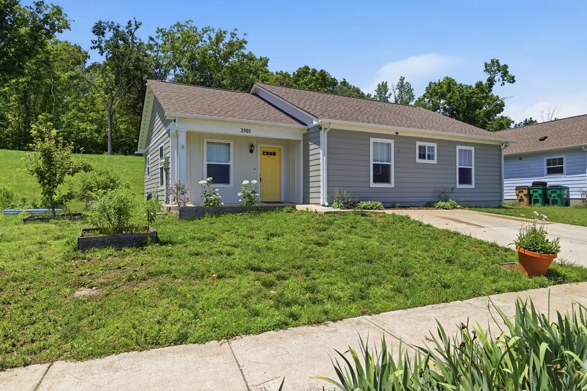 2501 Vista Ln, Nashville, TN 37207 - #1