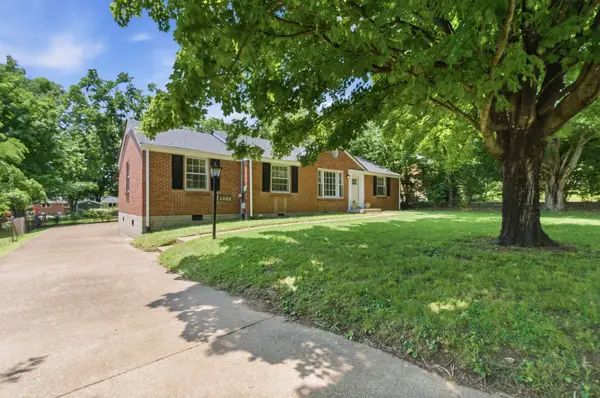 521 Landon Dr, Nashville, TN 37220