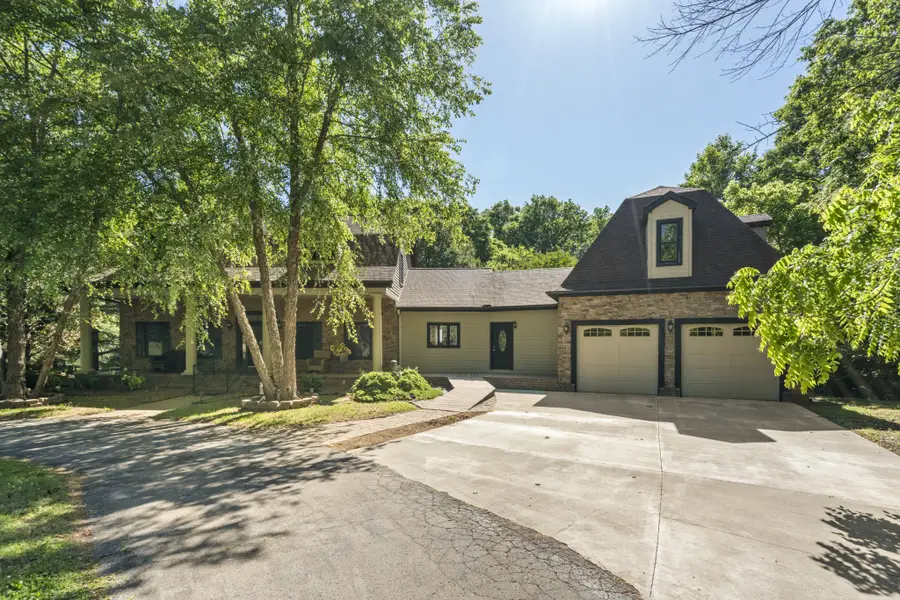 8238 Hawkins Rd, College Grove, TN 37046 - #2