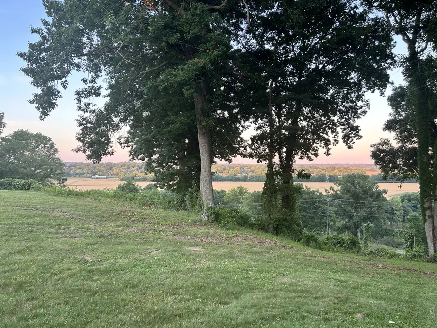 1433 Keesee Rd, Clarksville, TN 37040 - #2