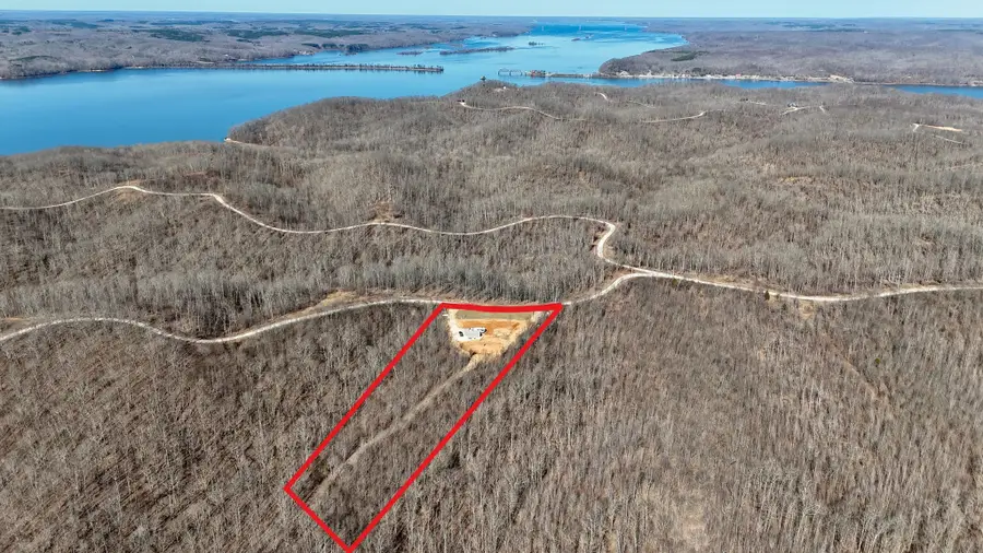 1375 Overlook Trl, Stewart, TN 37175 - #2