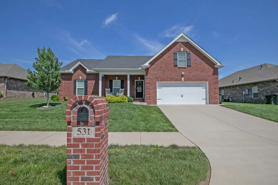 531 Dottie Dr, Gallatin, TN 37066 - #2