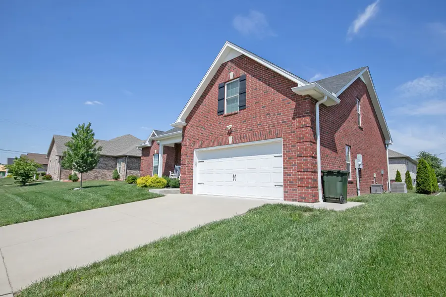 531 Dottie Dr, Gallatin, TN 37066 - #3
