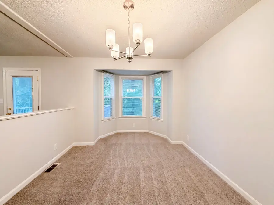 166 Kirby Dr, Clarksville, TN 37042 - #3