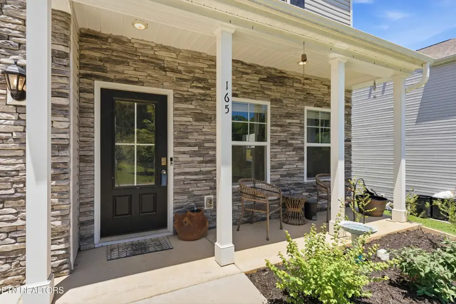 165 Ashe Ave, Lenoir City, TN 37771 - #2