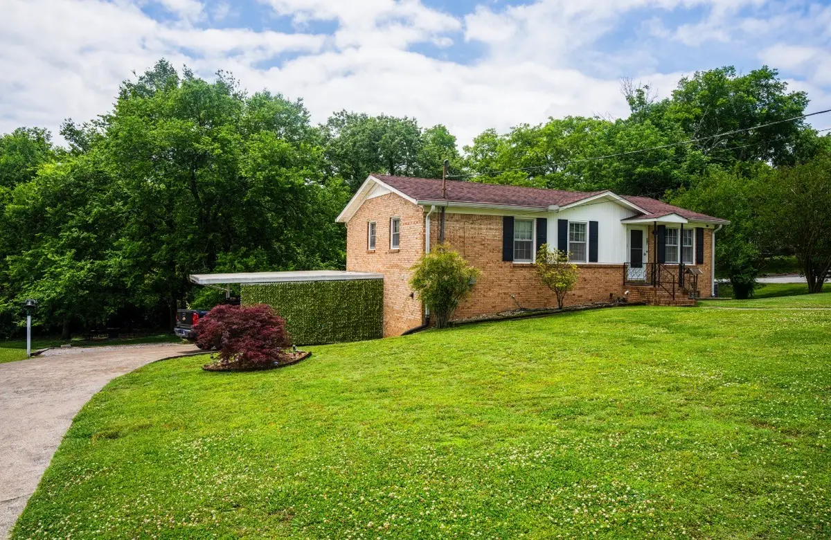 721 Spring St, Lewisburg, TN 37091 - #1