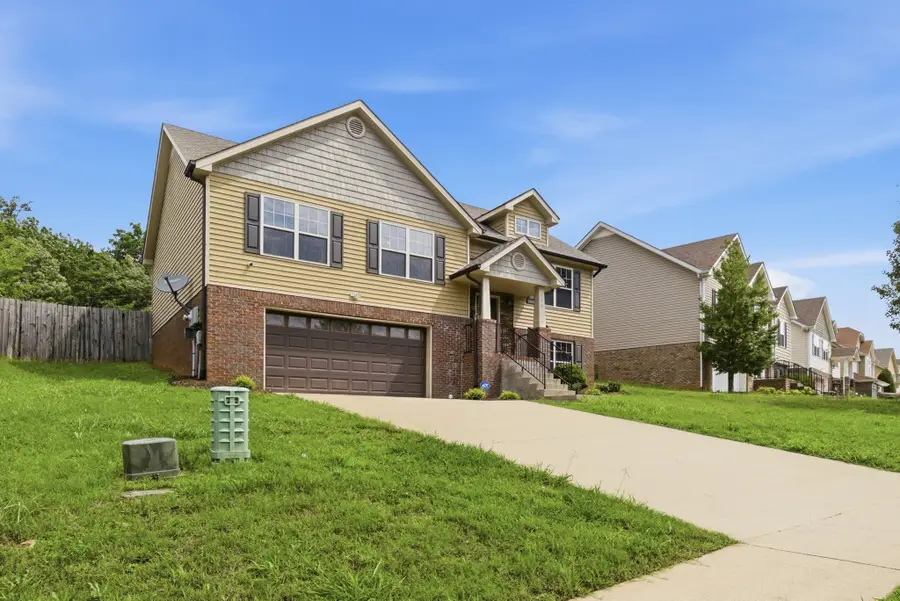 1009 Ishee Dr, Clarksville, TN 37042 - #3