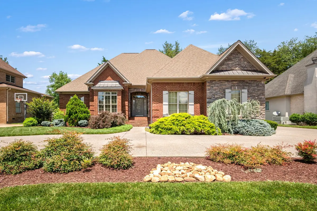 2042 Alexander Blvd, Murfreesboro, TN 37130 - #1