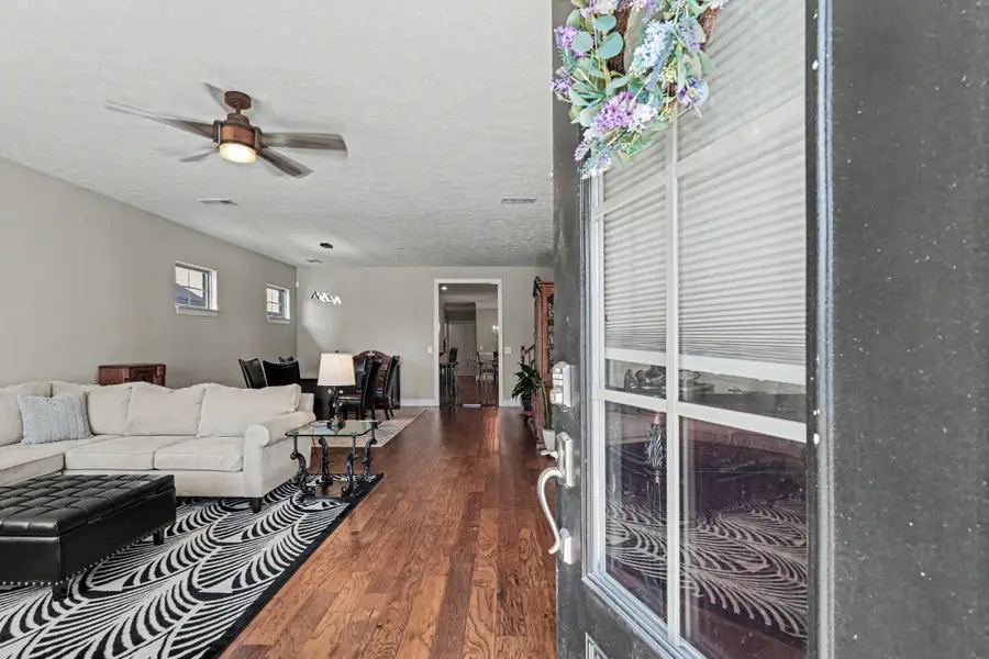 1082 N Mcmahan Dr, Gallatin, TN 37066 - #3