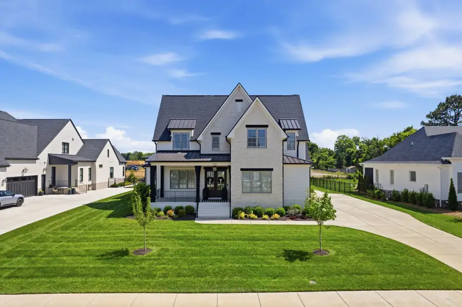 1733 Rigsby Ave, Murfreesboro, TN 37129 - #2