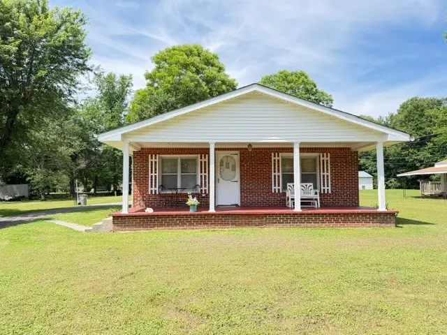 603 N Main St, Estill Springs, TN 37330 - #2